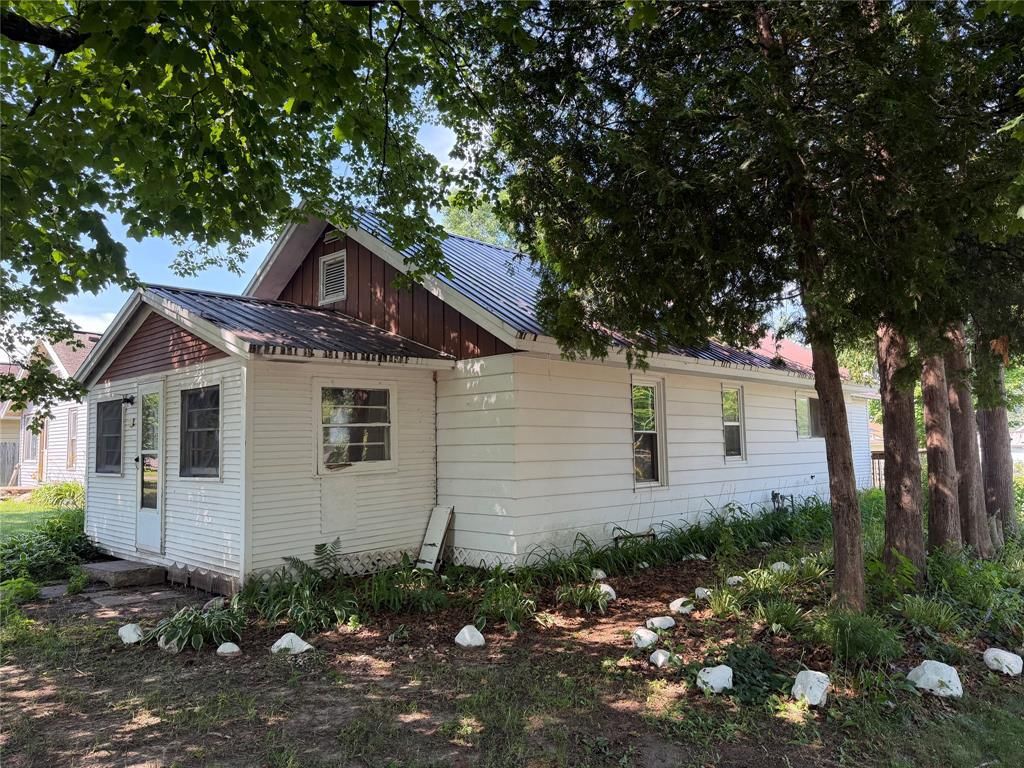 Photo of 220 5th STREET, Cornell, WI 54732 (MLS # 1603289)