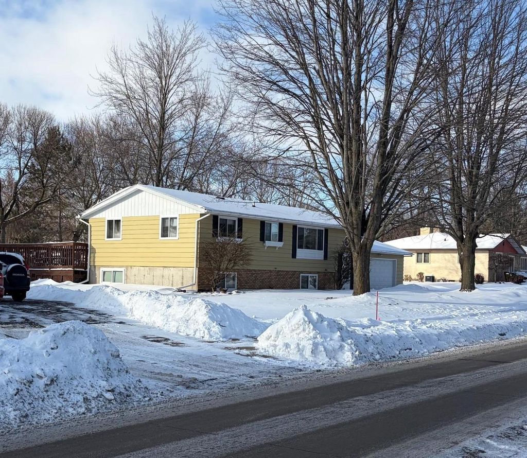 Photo of 1112 E Mc Millan STREET, Marshfield, WI 54449 (MLS # 22600780)