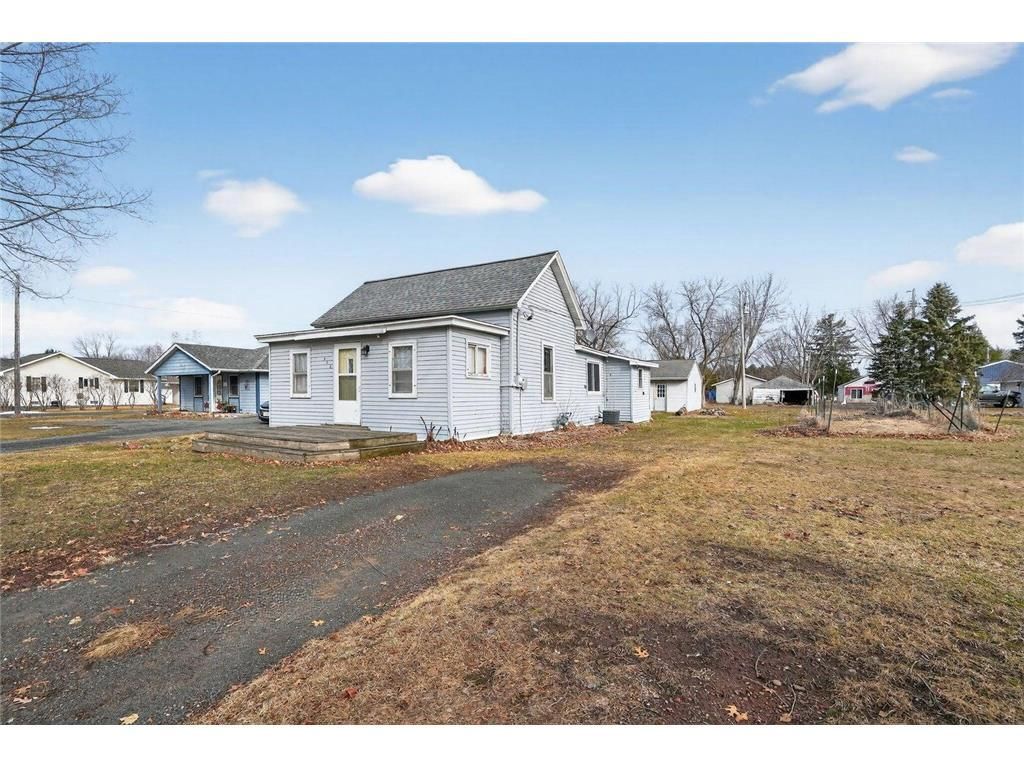 Photo of 809 E Park AVENUE, Luck, WI 54853 (MLS # 7043748)