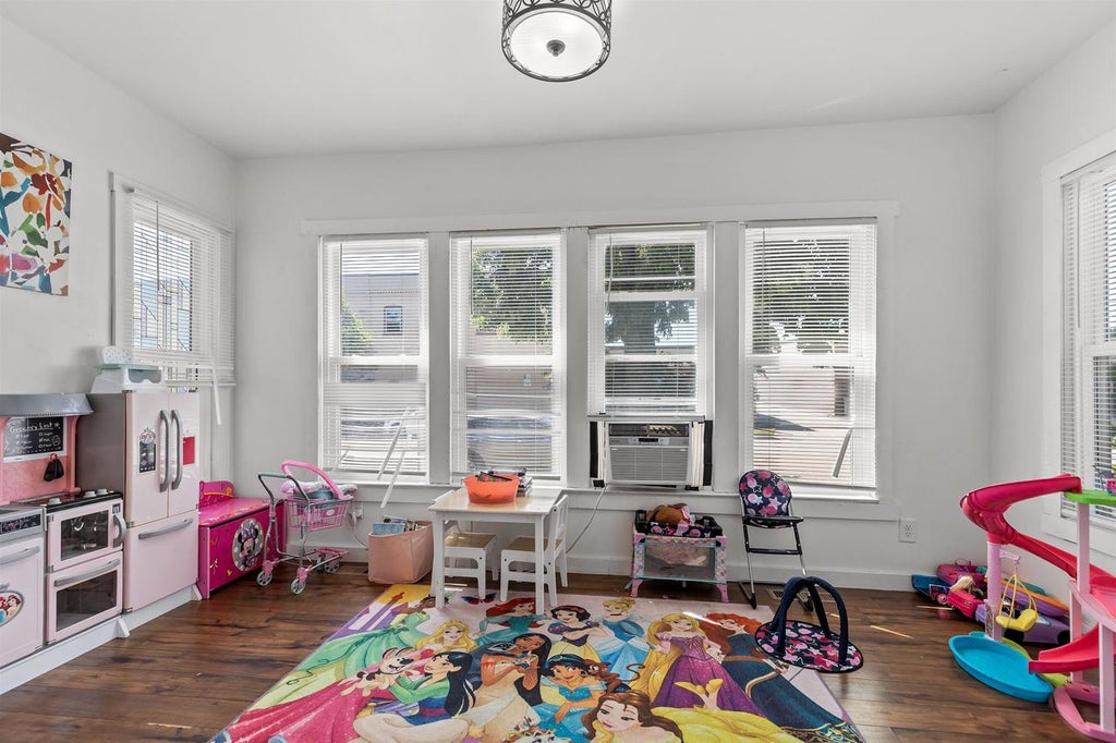Photo of 120 E Pacific STREET, Appleton, WI 54911 (MLS # 50330070)
