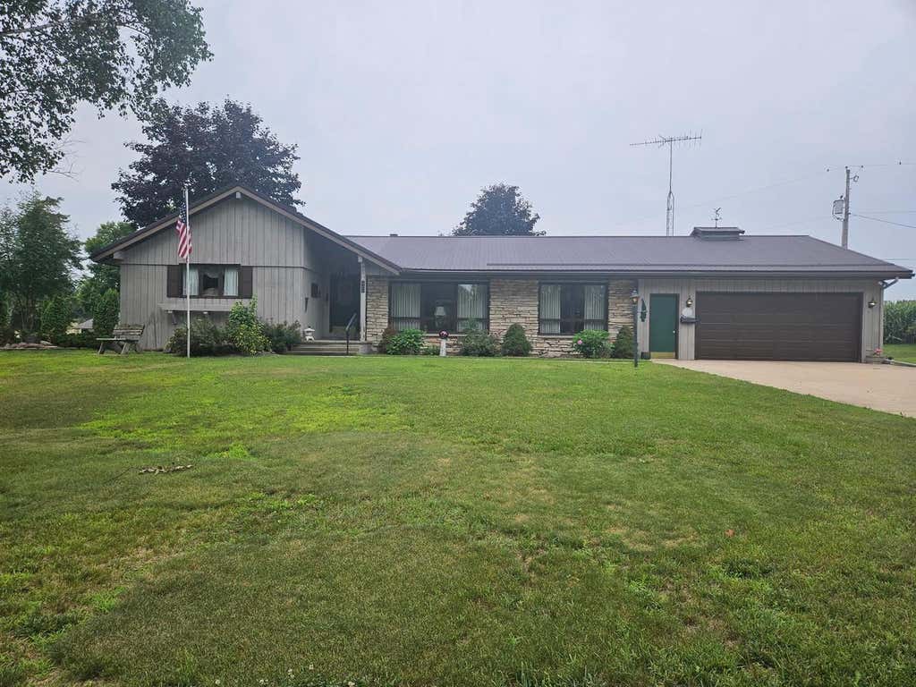 Photo of 331 Orchard CIRCLE, Gillett, WI 54124 (MLS # 50330219)