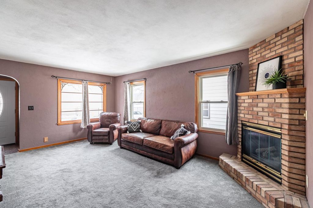 Photo of 1918 Redfield STREET, La Crosse, WI 54601 (MLS # 1952289)