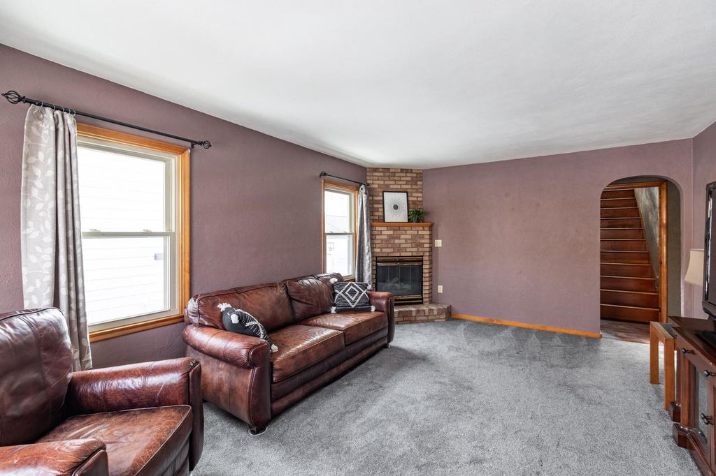 Photo of 1918 Redfield STREET, La Crosse, WI 54601 (MLS # 1952289)