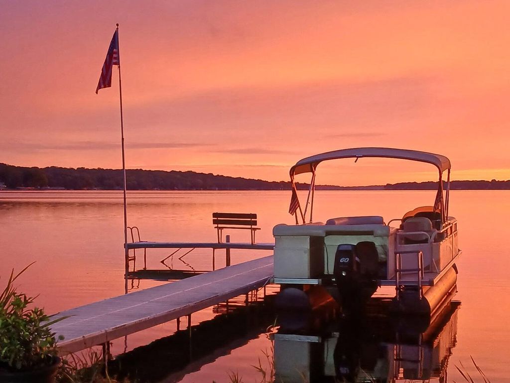 Photo of W304N2426 Maple AVENUE, Pewaukee, WI 53072 (MLS # 1951892)