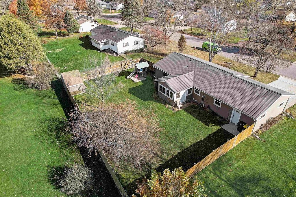 Photo of 4117 W Rivers Edge CIRCLE #1, Brown Deer, WI 53209 (MLS # 1945411)