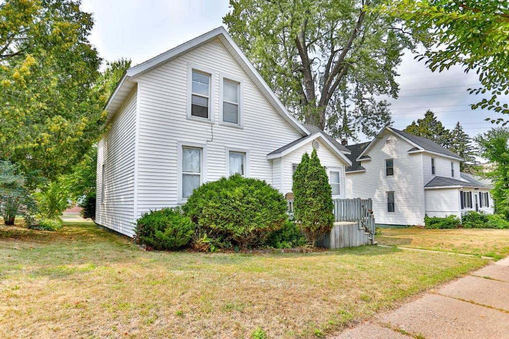 Photo of 628 S 6th AVENUE, Wausau, WI 54401 (MLS # 22603912)
