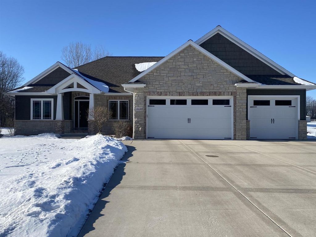 Photo of 1630 Ravine DRIVE, Green Bay, WI 54313 (MLS # 50320816)