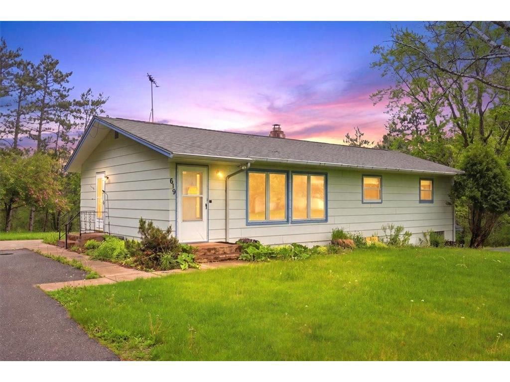 Photo of 619 Seminole AVENUE, Osceola, WI 54020 (MLS # 7028522)