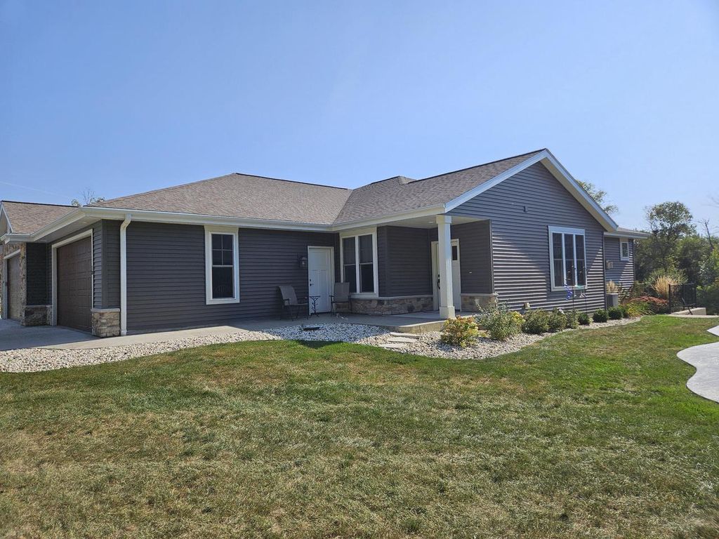 Photo of W7986 County Road B #10, Lake Mills, WI 53551 (MLS # 1946192)