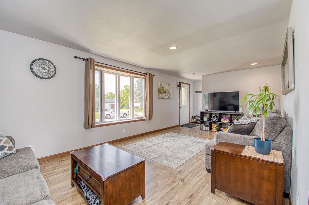 Photo of 590 Ridge AVENUE, Platteville, WI 53818 (MLS # 2022907)