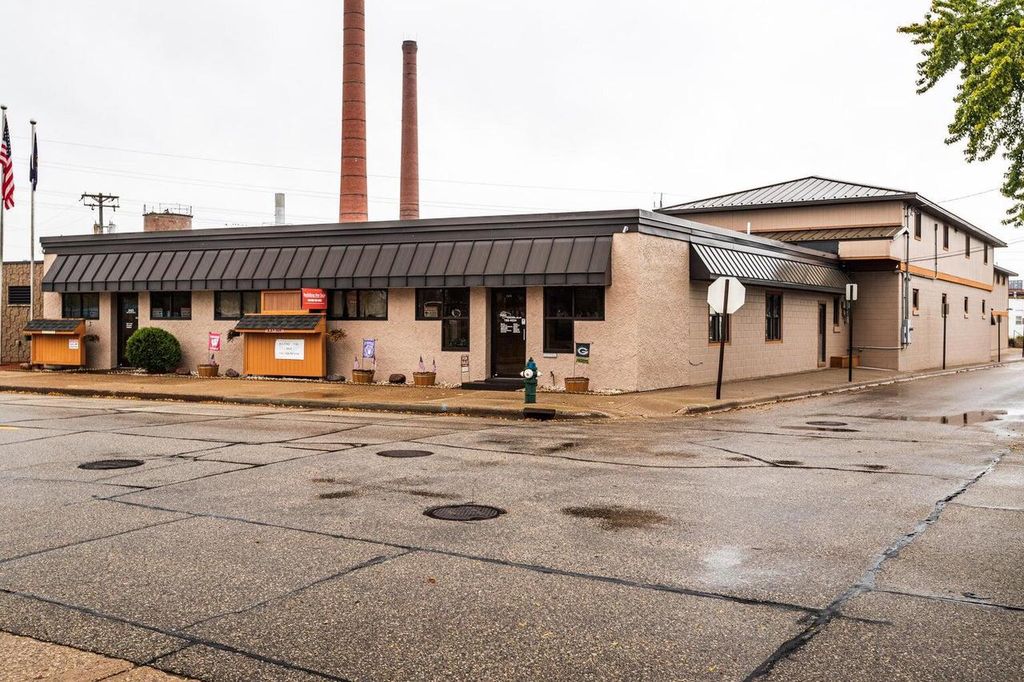 Photo of 1613 Chase STREET, La Crosse, WI 54601 (MLS # 1940998)