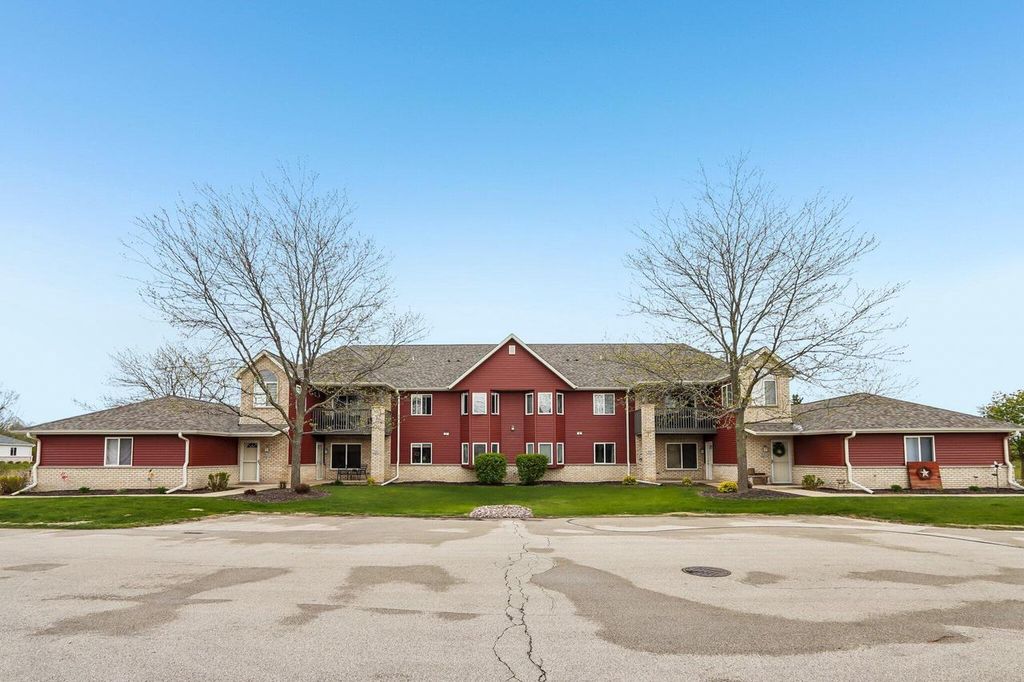 Photo of N161W20771 Kami LANE, Jackson, WI 53037 (MLS # 1961856)