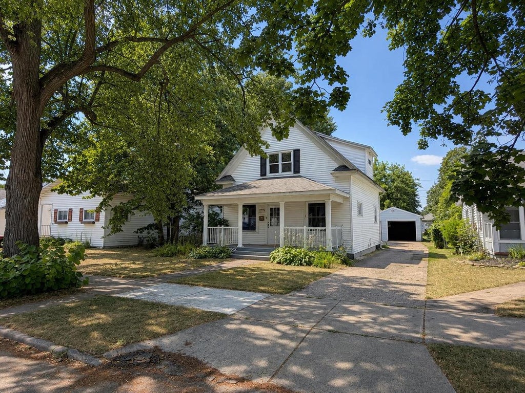 Photo of 1914 Emerson STREET, Wausau, WI 54403 (MLS # 22603611)