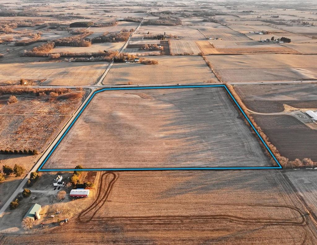 Photo of 37.2 M/L Acres Washington ROAD, Stoughton, WI 53589 (MLS # 2020204)