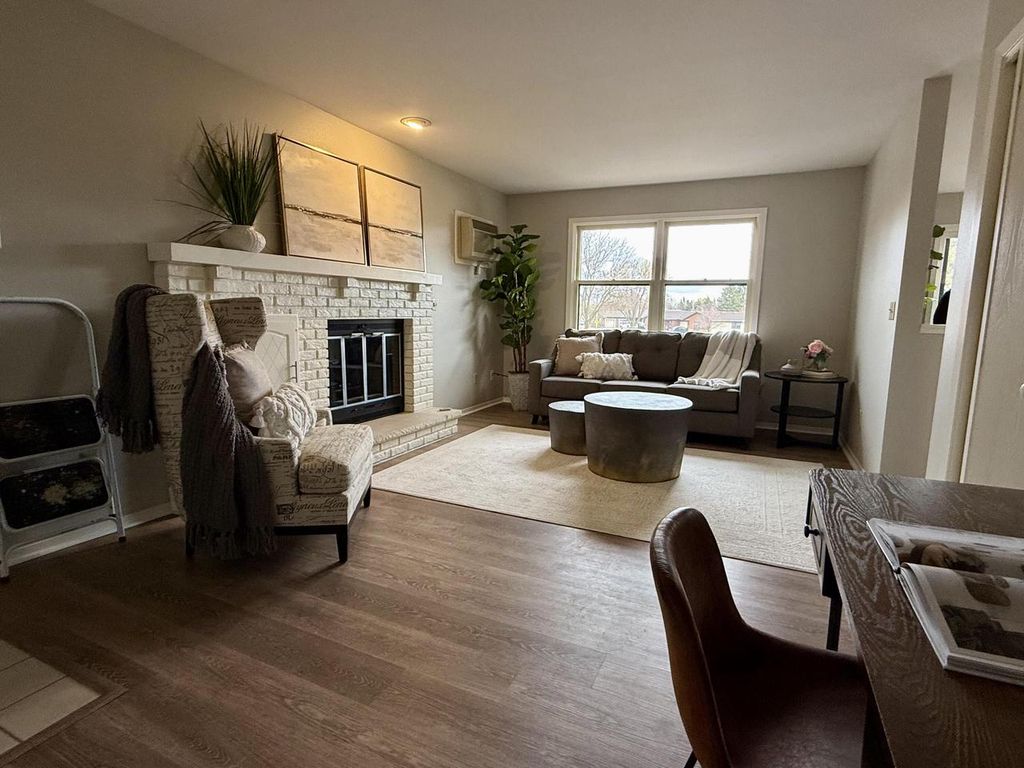 Photo of 975 Manor DRIVE #83, Neenah, WI 54956 (MLS # 1968111)