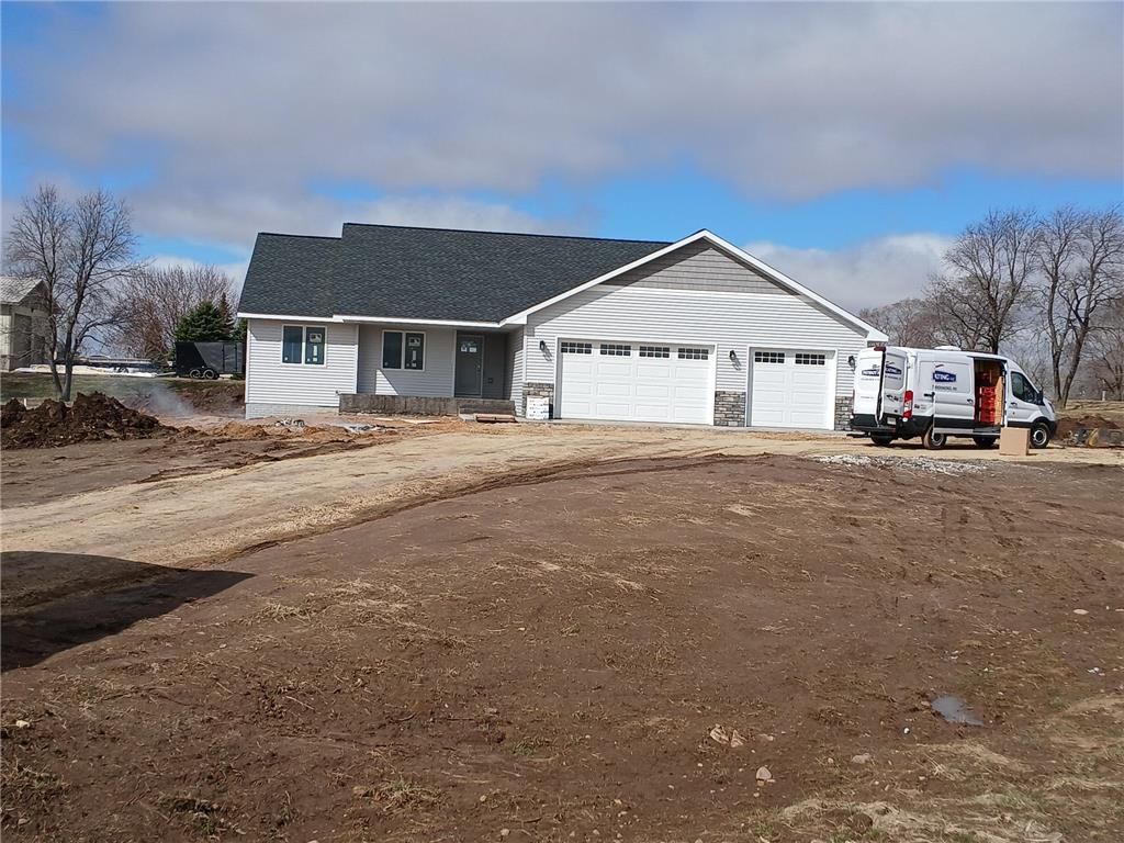 Photo of 918 County Road T, Hammond, WI 54015 (MLS # 7049228)