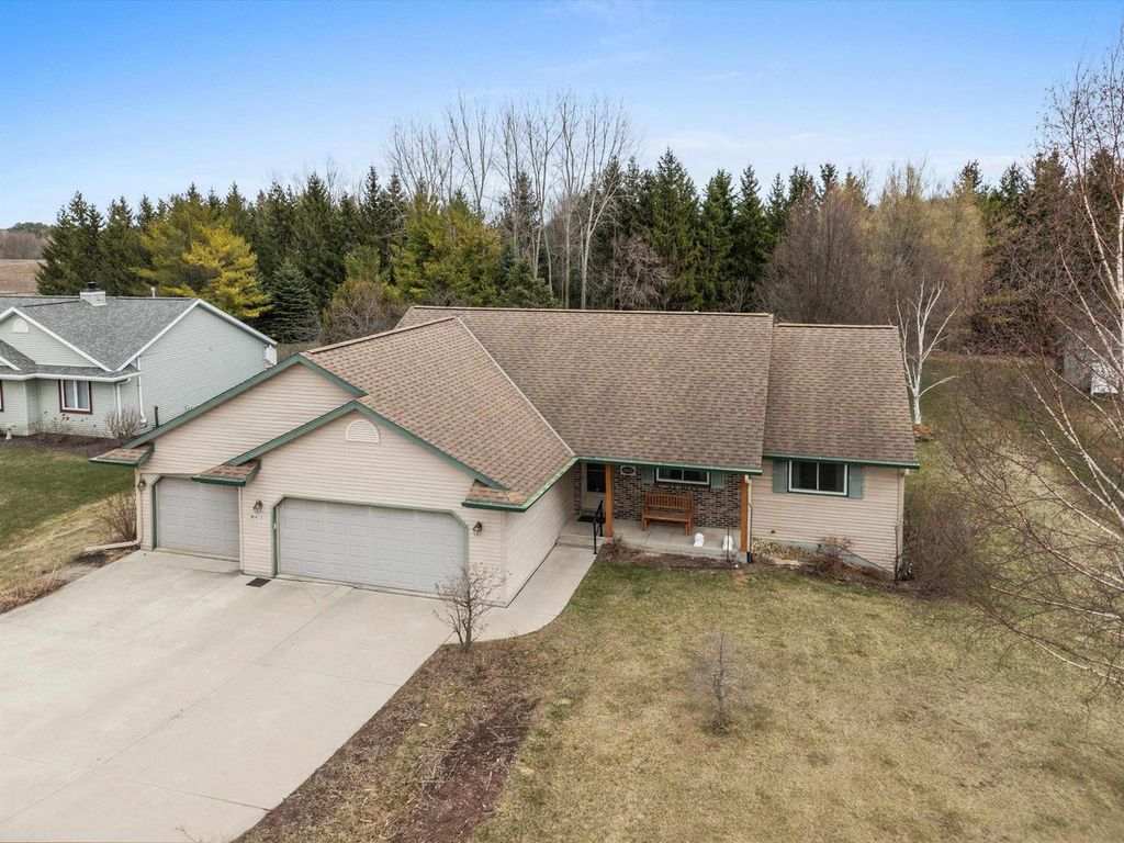 Photo of N6475 Rangeline ROAD, Sheboygan, WI 53083 (MLS # 2019996)