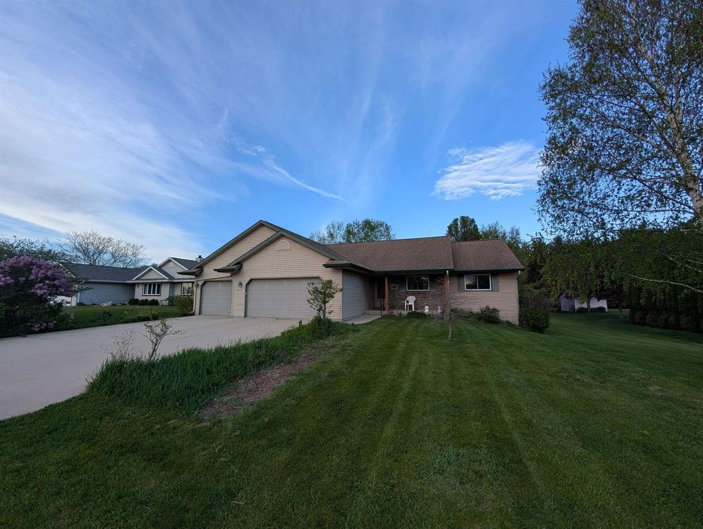 Photo of N6475 Rangeline ROAD, Sheboygan, WI 53083 (MLS # 2019996)