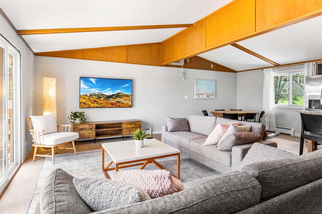 Photo of W3141 Bay ROAD, Green Lake, WI 54941 (MLS # 2009157)