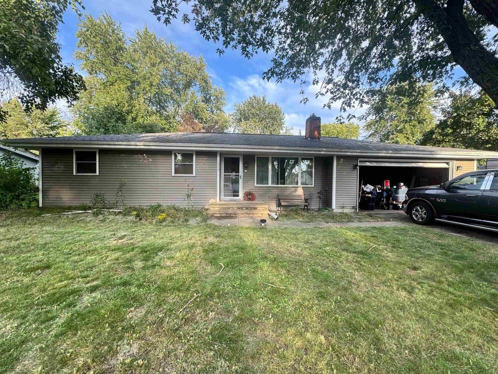 Photo of 1079 Bartlein COURT, Menasha, WI 54952 (MLS # 50316069)