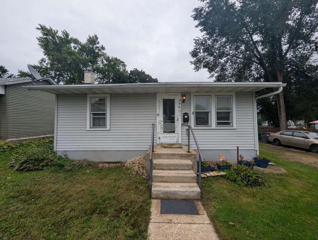 Photo of 344 Almeron STREET, Evansville, WI 53536 (MLS # 2031359)
