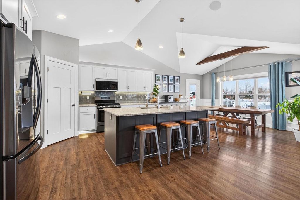 Photo of 2226 Laddie TRAIL, De Pere, WI 54115 (MLS # 50319151)