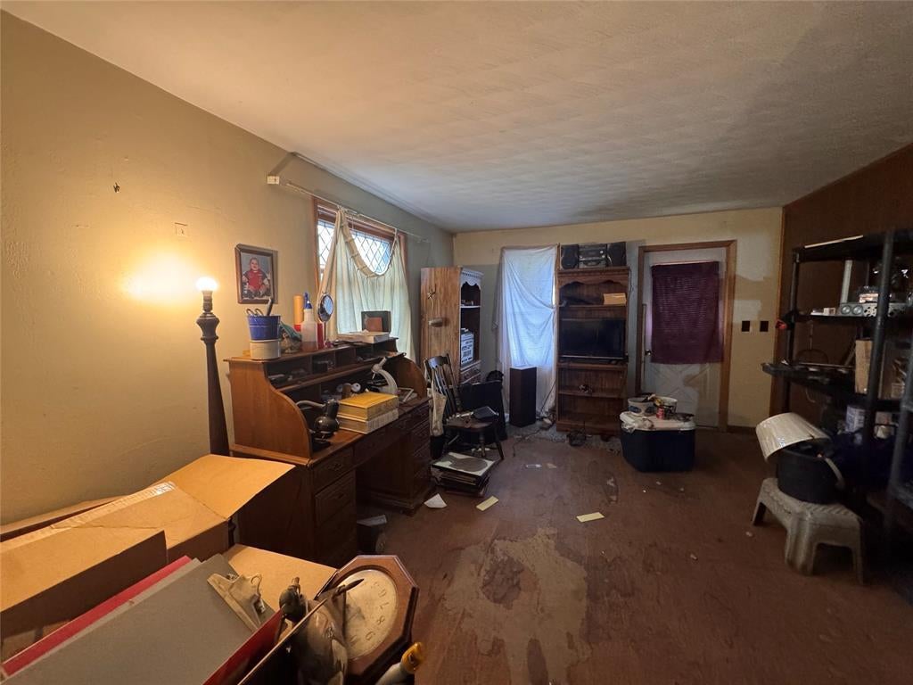 Photo of 918 Lakeside Avenue, Eau Claire, WI 54703 (MLS # 1605689)