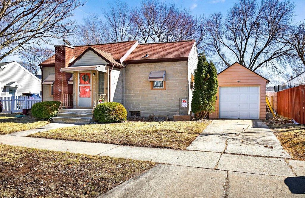 Photo of 1108 N Gillett STREET, Appleton, WI 54914 (MLS # 50322283)