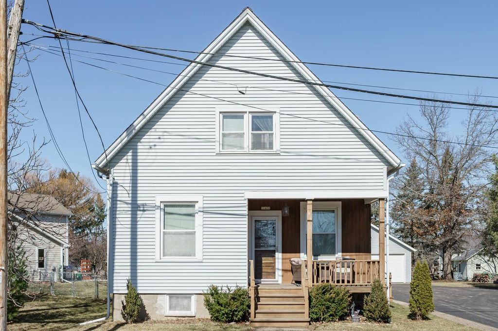 Photo of 11458 W Church STREET, Franklin, WI 53132 (MLS # 1953047)