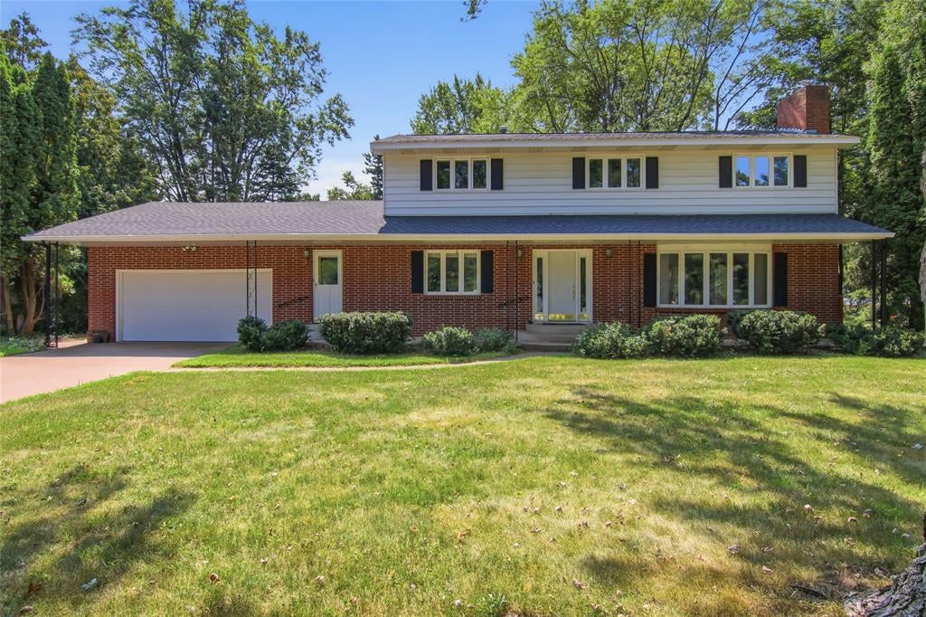 Photo of 1609 Lehman STREET, Eau Claire, WI 54701 (MLS # 1603436)