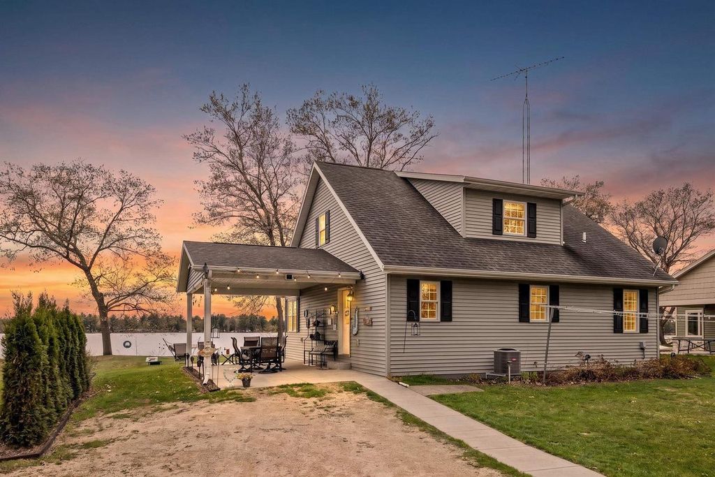 Photo of N8067 Tuttle Lake ROAD, Neshkoro, WI 54960 (MLS # 2019727)