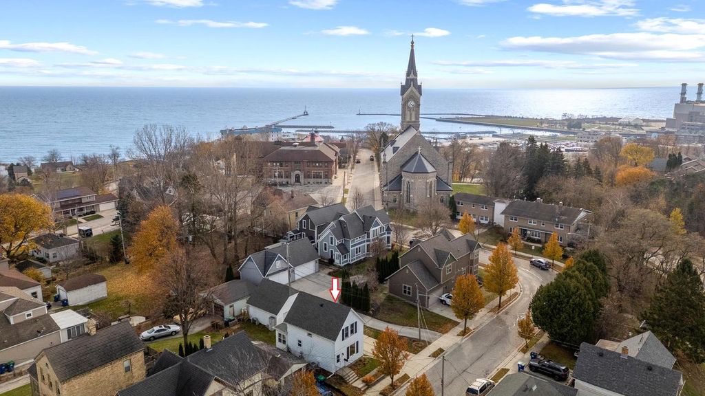 Photo of 507 N Catalpa STREET, Port Washington, WI 53074 (MLS # 1943933)