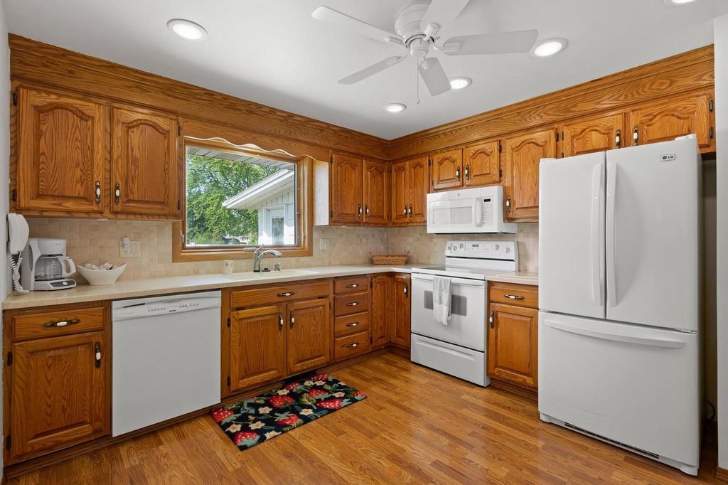 Photo of 337 Brookridge STREET, WI 54301 (MLS # 50328490)
