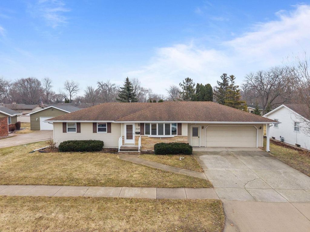 Photo of 1029 Alva STREET, Menasha, WI 54952 (MLS # 50321954)