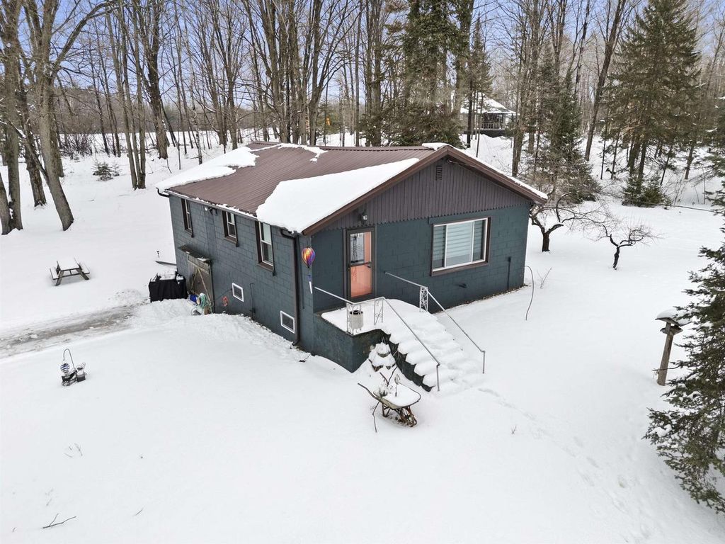 Photo of N8719 Pines ROAD, Wausaukee, WI 54177 (MLS # 50319718)
