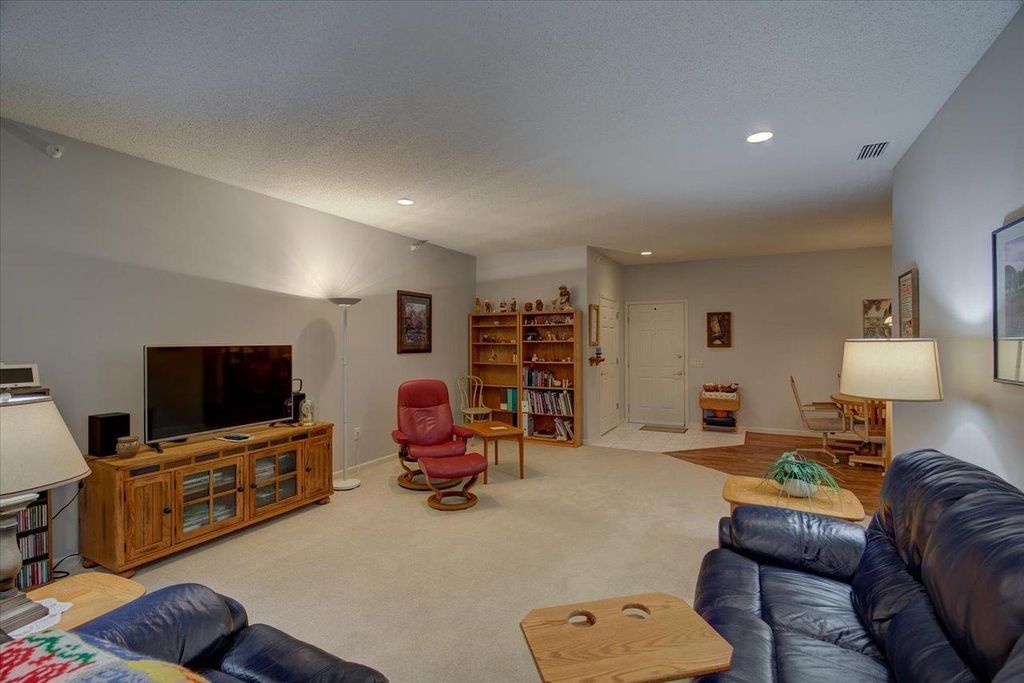 Photo of W208N5633 Turnberry LANE, Menomonee Falls, WI 53051 (MLS # 1944422)