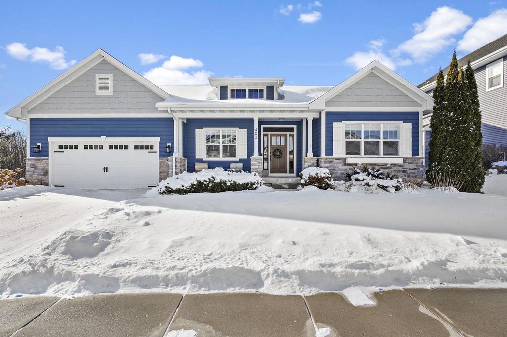 Photo of 402 Burnt Sienna DRIVE, Middleton, WI 53562 (MLS # 2015097)