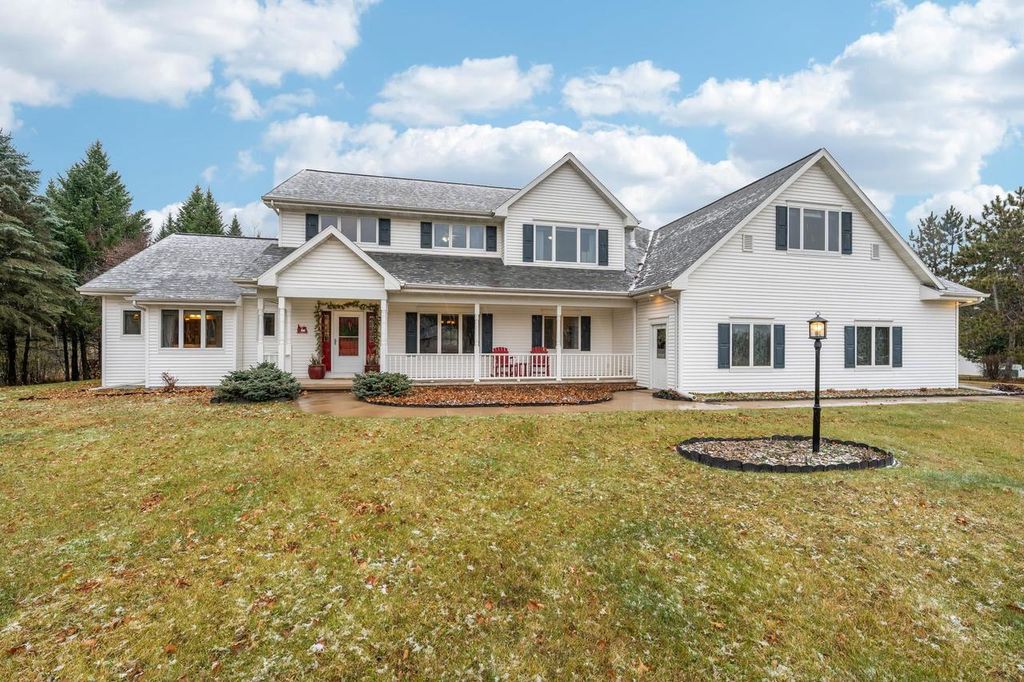 Photo of E5975 Sunset COURT, Weyauwega, WI 54983 (MLS # 50318473)