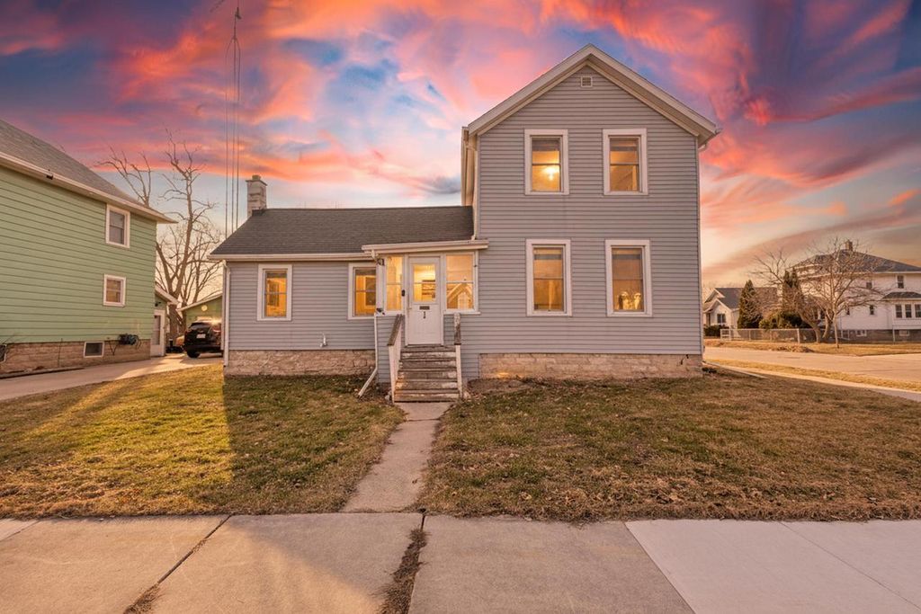 Photo of 36 N Butler STREET, Fond Du Lac, WI 54935 (MLS # 50321902)