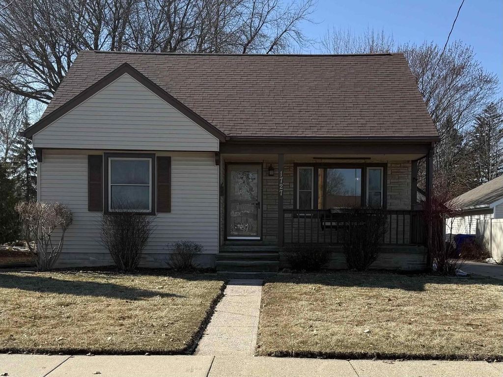 Photo of 1727 S Lawe STREET, Appleton, WI 54915 (MLS # 50321748)