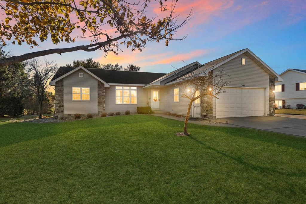 Photo of 3041 Lexington PLACE, Plover, WI 54467 (MLS # 22505465)