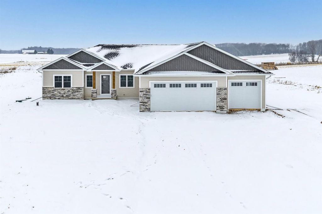 Photo of 3772 Evelyn Rose LANE, Suamico, WI 54313 (MLS # 50321063)