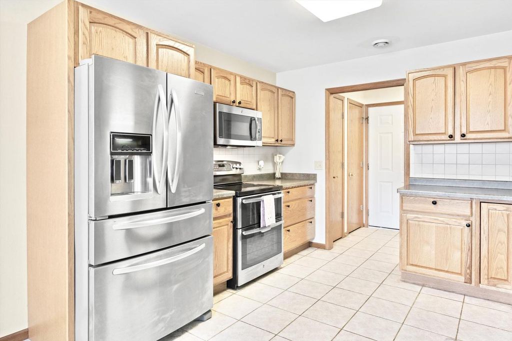 Photo of 630 Riverview COURT, Jefferson, WI 53549 (MLS # 2019272)