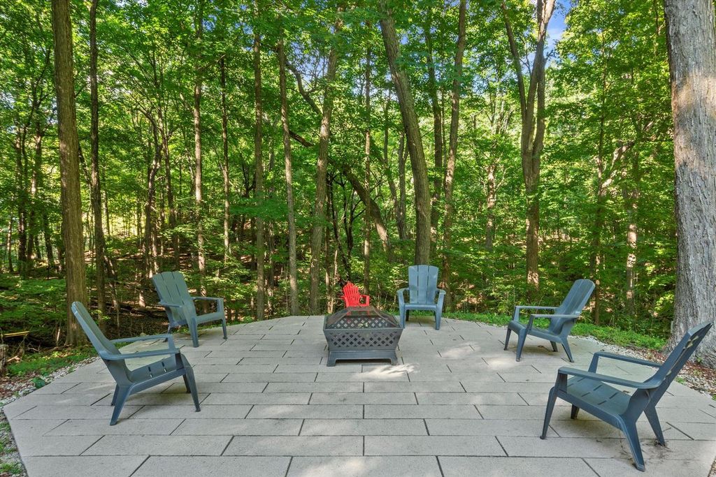 Photo of 418 Kennedy COURT WEST COURT W, Colgate, WI 53017 (MLS # 1936268)