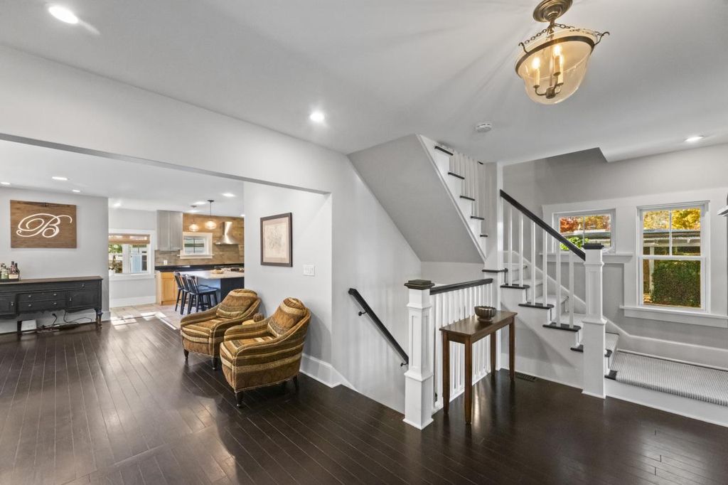 Photo of 621 W Labelle AVENUE, Oconomowoc, WI 53066 (MLS # 1941665)