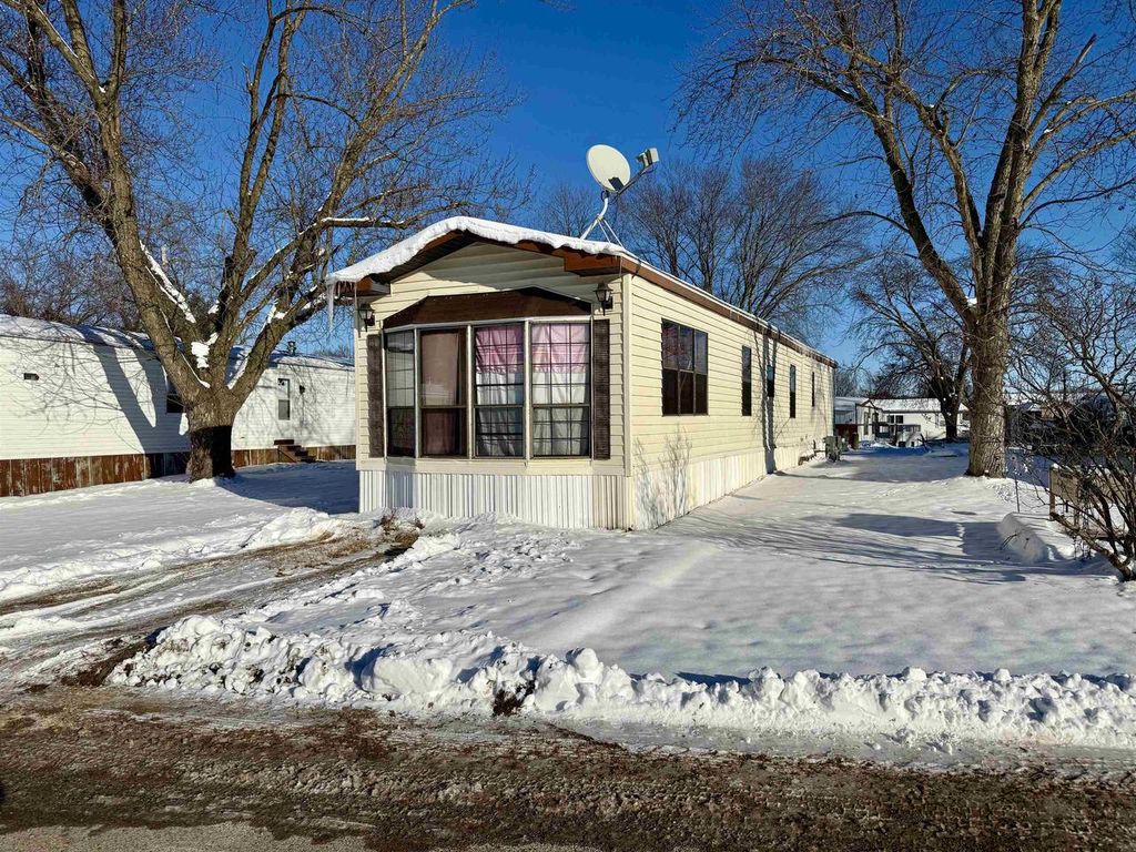 Photo of 38005 Highway 18 #23, Prairie Du Chien, WI 53821 (MLS # 2013518)