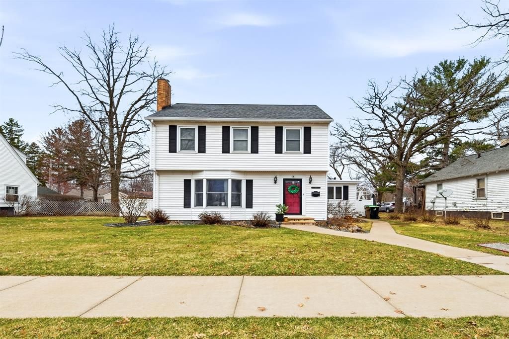 Photo of 810 Miles STREET, Chippewa Falls, WI 54729 (MLS # 1599695)