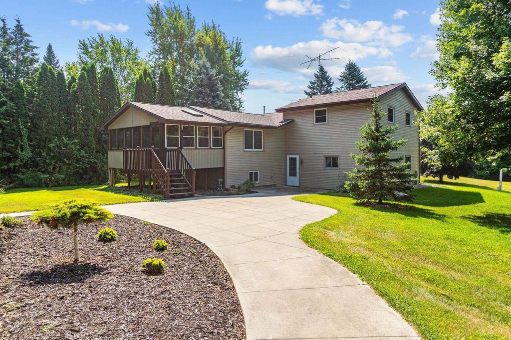 Photo of N3868 Mosquito Hill ROAD, New London, WI 54961 (MLS # 50330168)