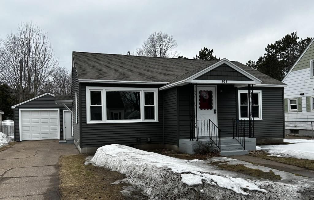 Photo of 922 S 10th AVENUE, Wausau, WI 54401 (MLS # 22600889)