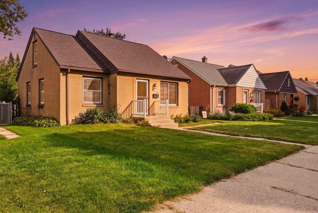 Photo of 3050 N 79th STREET, Milwaukee, WI 53222 (MLS # 1983286)